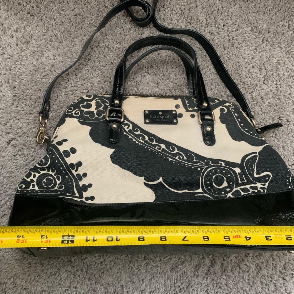 Kate Spade Handbag- Black and white